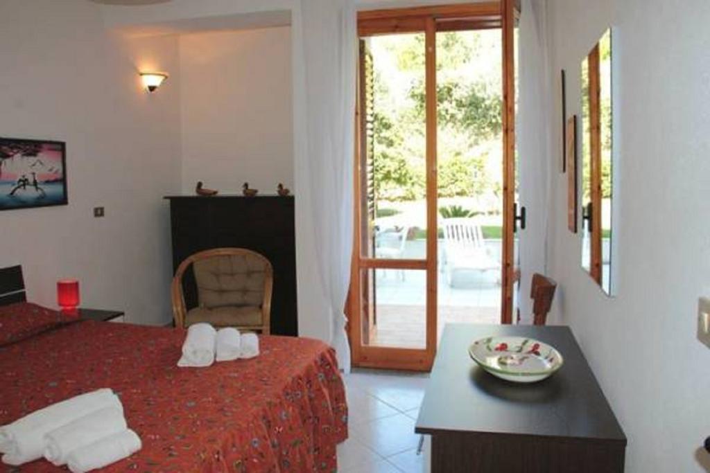 Residence L'Uliveto จอโยซามาเรอา ภายนอก รูปภาพ