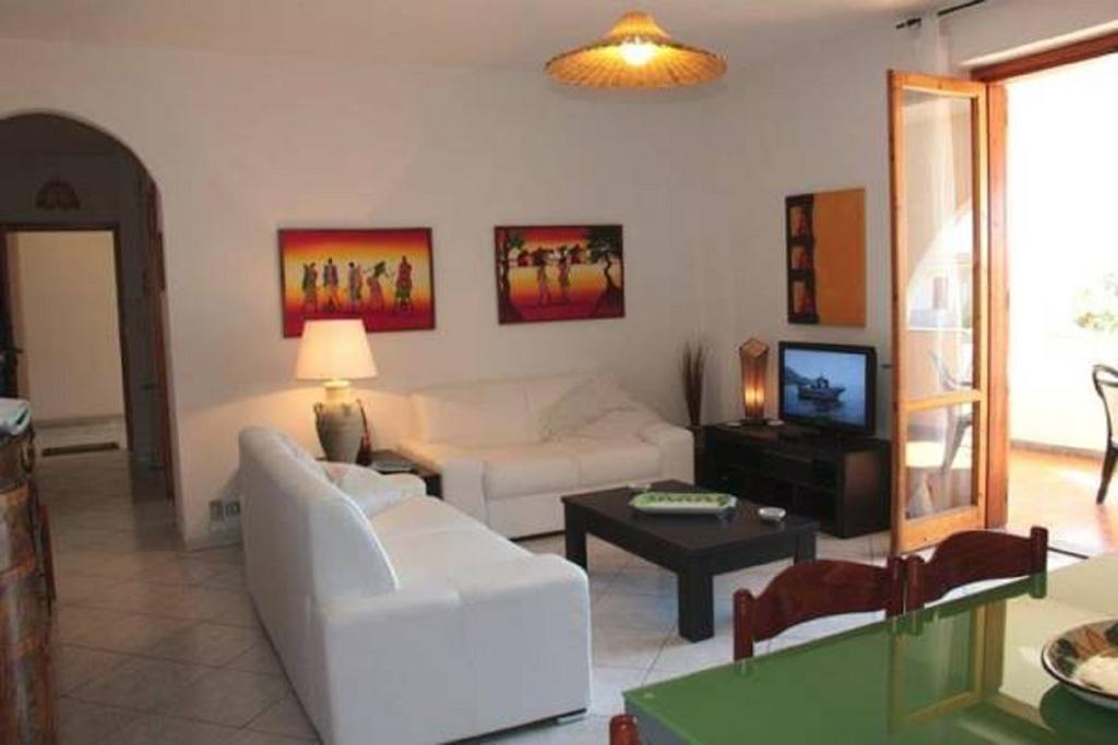 Residence L'Uliveto จอโยซามาเรอา ภายนอก รูปภาพ